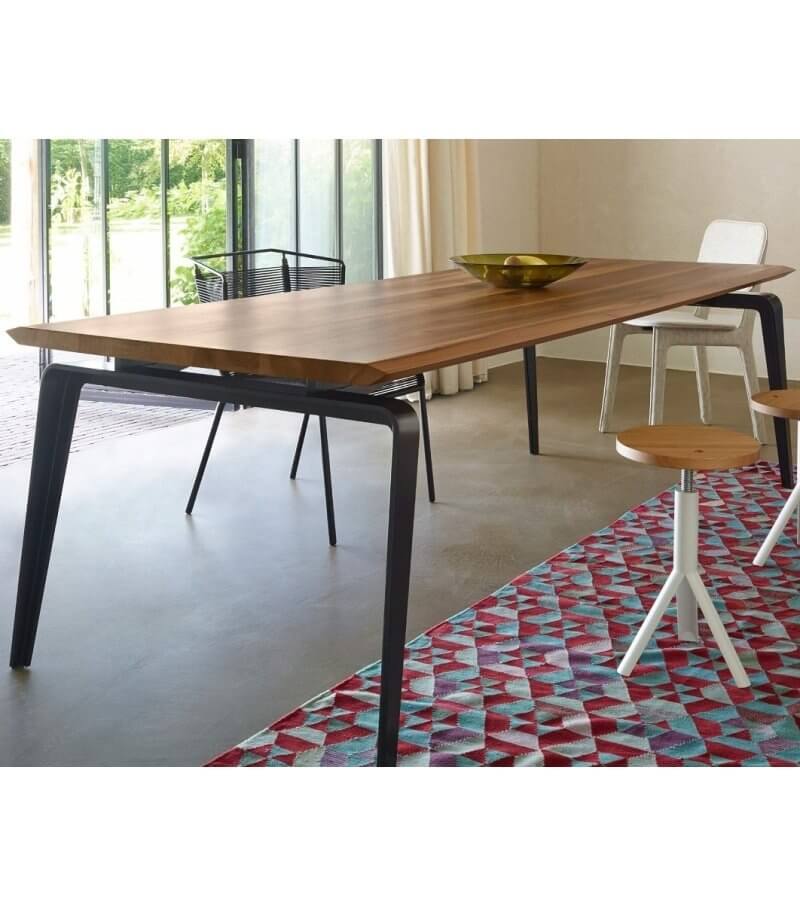 odessa ligne roset table with wooden top 3